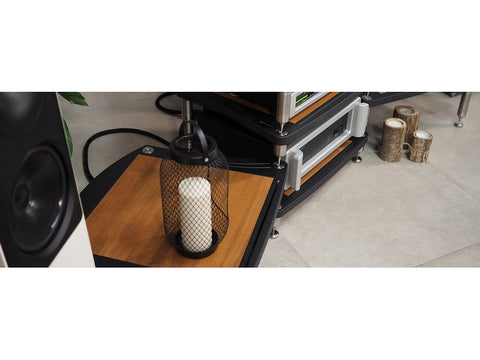 BANDURA 2.1 Bottom Shelf Stand for Power Amplifiers