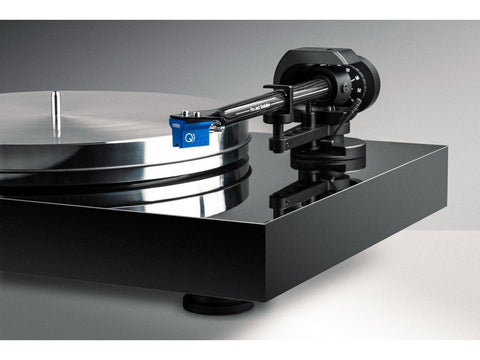 X8 Evolution Turntable Gloss Black without cartridge